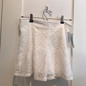 White lace shorts